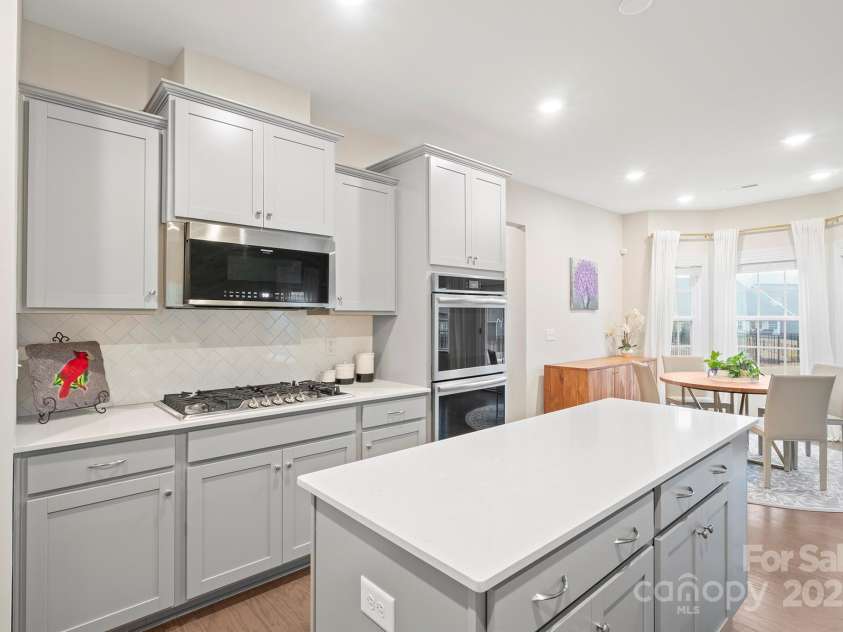 19412 Bird Meadow Drive, Huntersville, NC 28078.  MLS# CAR4240722, YatesRealty ID 18059. 