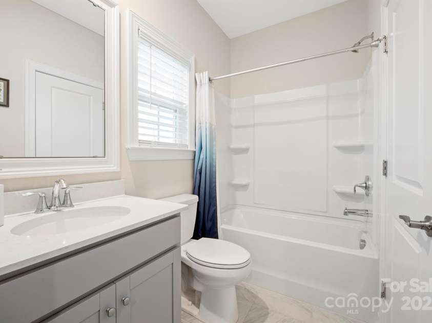 19412 Bird Meadow Drive, Huntersville, NC 28078.  MLS# CAR4240722, YatesRealty ID 18059. 