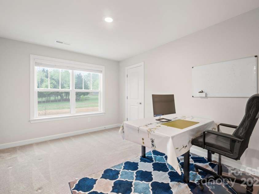 19412 Bird Meadow Drive, Huntersville, NC 28078.  MLS# CAR4240722, YatesRealty ID 18059. 