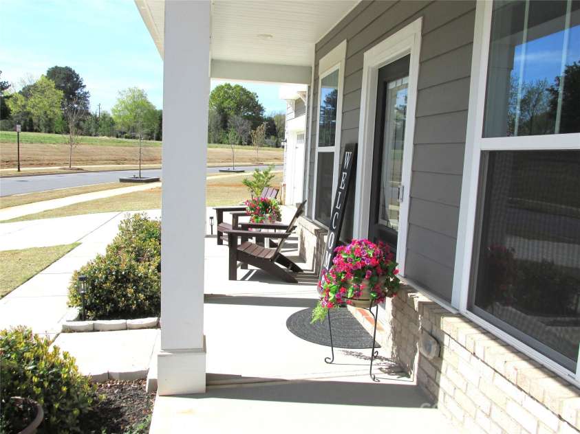 19412 Bird Meadow Drive, Huntersville, NC 28078.  MLS# CAR4240722, YatesRealty ID 18059. 
