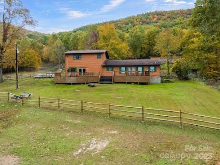 542 Duncan Creek Road, Fletcher, NC 28732.  MLS# CAR4231317, YatesRealty ID 1806. 
