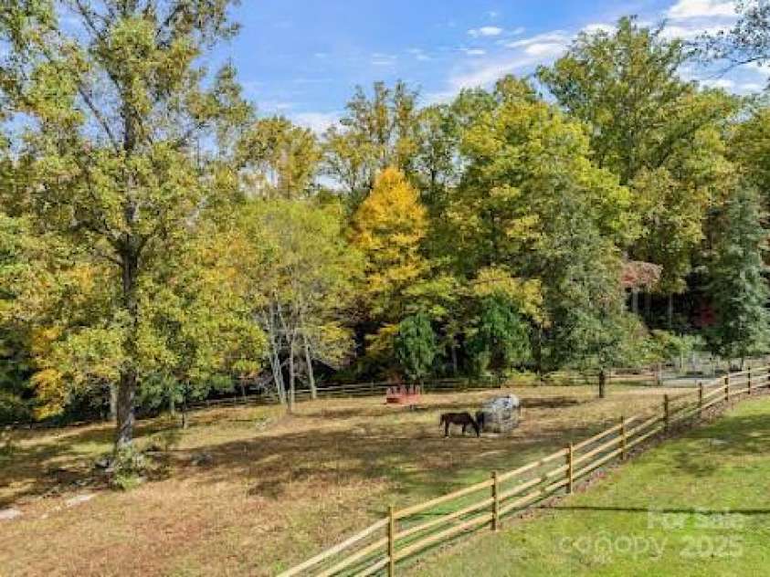 542 Duncan Creek Road, Fletcher, NC 28732.  MLS# CAR4231317, YatesRealty ID 1806. 