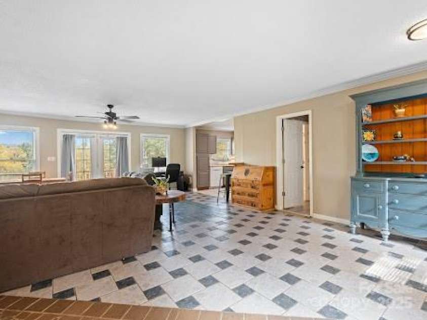 542 Duncan Creek Road, Fletcher, NC 28732.  MLS# CAR4231317, YatesRealty ID 1806. 