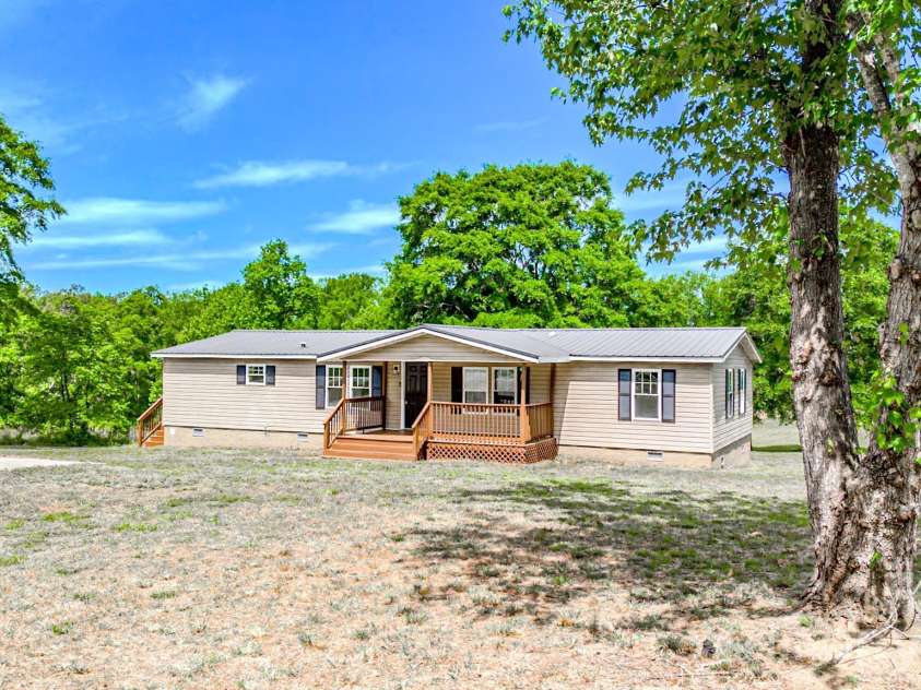 238 Phillips Drive, Forest City, NC 28043.  MLS# CAR4377447, YatesRealty ID 18060. 