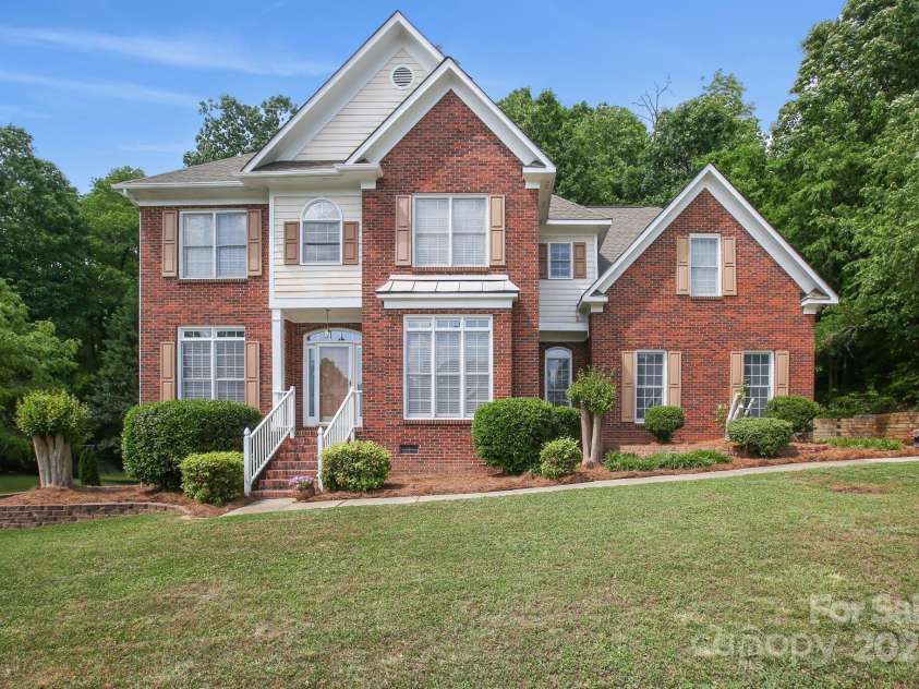 3104 Highgate Drive, Fort Mill, SC 29715.  MLS# CAR4253771, YatesRealty ID 18060. 