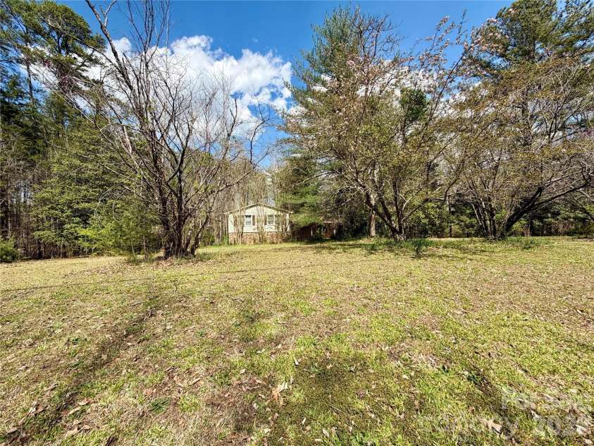 2925 Sparrow Springs Road, Gastonia, NC 28052.  MLS# CAR4377448, YatesRealty ID 18061. 