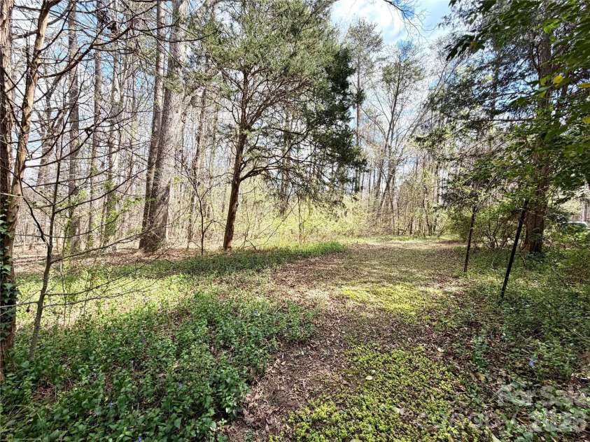 2925 Sparrow Springs Road, Gastonia, NC 28052.  MLS# CAR4377448, YatesRealty ID 18061. 