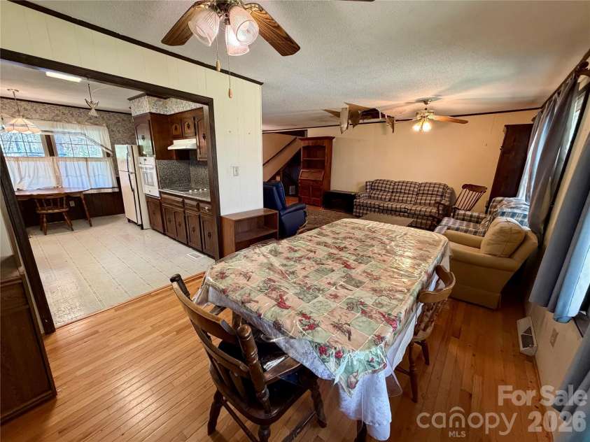 2925 Sparrow Springs Road, Gastonia, NC 28052.  MLS# CAR4377448, YatesRealty ID 18061. 