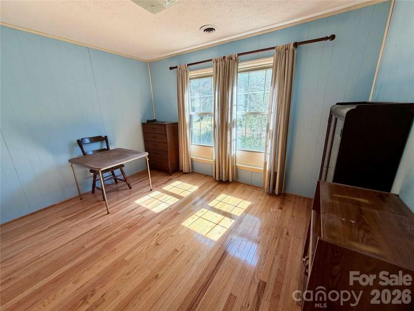2925 Sparrow Springs Road, Gastonia, NC 28052.  MLS# CAR4377448, YatesRealty ID 18061. 