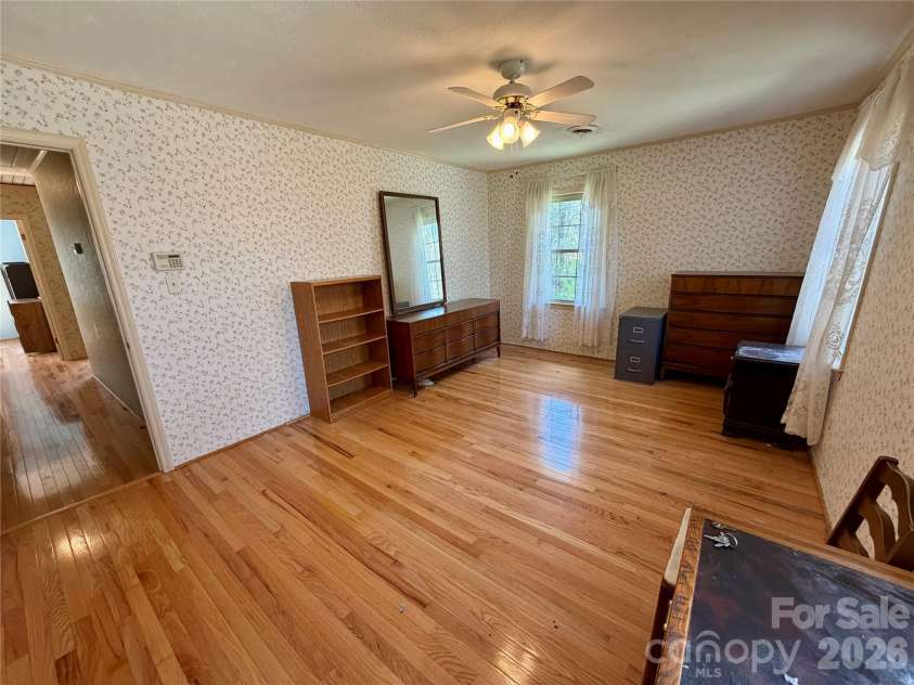 2925 Sparrow Springs Road, Gastonia, NC 28052.  MLS# CAR4377448, YatesRealty ID 18061. 