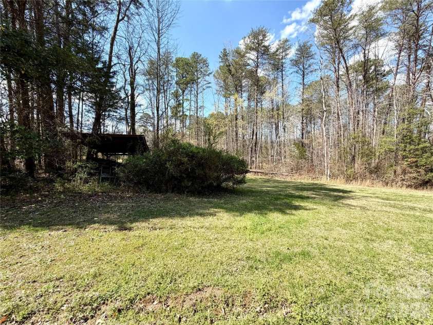 2925 Sparrow Springs Road, Gastonia, NC 28052.  MLS# CAR4377448, YatesRealty ID 18061. 