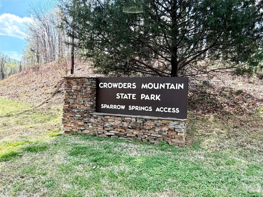 2925 Sparrow Springs Road, Gastonia, NC 28052.  MLS# CAR4377448, YatesRealty ID 18061. 