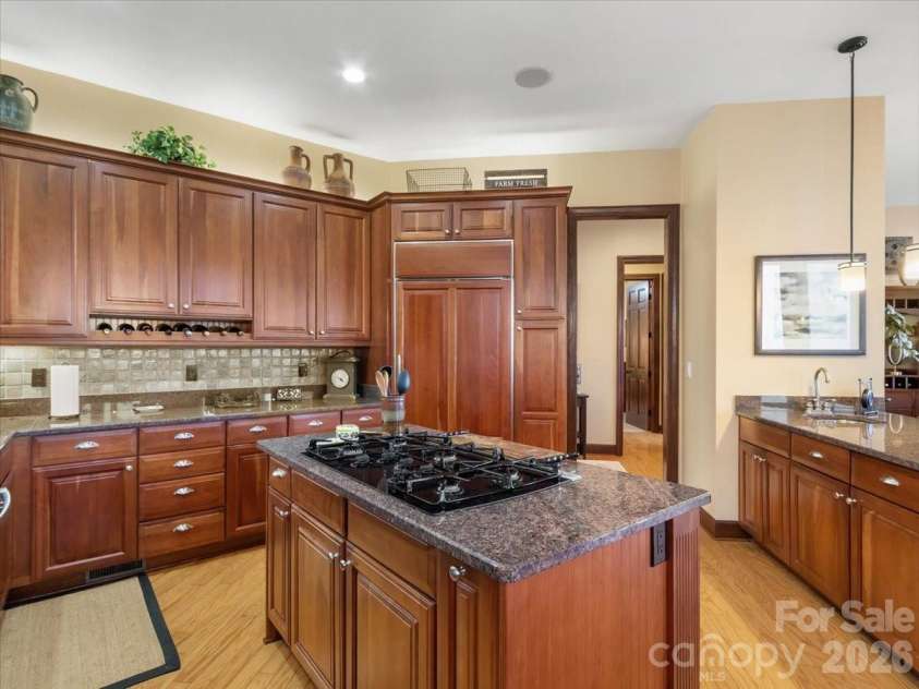 600 Andrew Banks Road, Burnsville, NC 28714.  MLS# CAR4376587, YatesRealty ID 18063. 