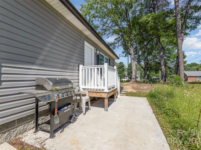 503 Apple Street, Gibsonville, NC 27249.  MLS# CAR4263070, YatesRealty ID 18064. 