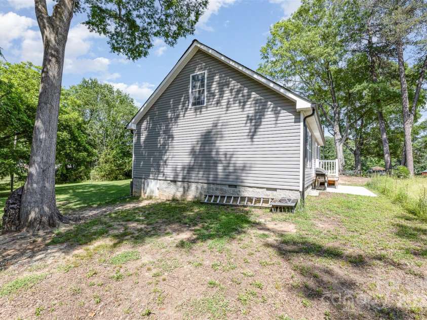 503 Apple Street, Gibsonville, NC 27249.  MLS# CAR4263070, YatesRealty ID 18064. 