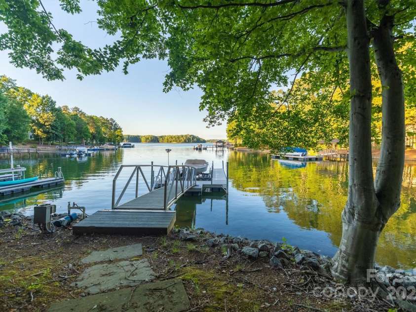 9002 Fair Oak Drive, Sherrills Ford, NC 28673.  MLS# CAR4260836, YatesRealty ID 18065. 