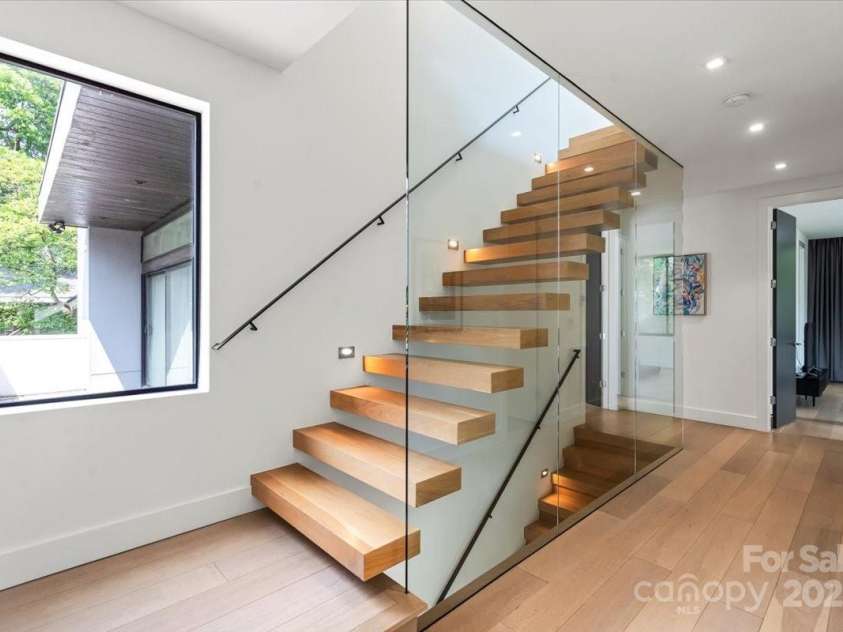 1620 Tryon Street, Charlotte, NC 28203.  MLS# CAR4264066, YatesRealty ID 18066. 