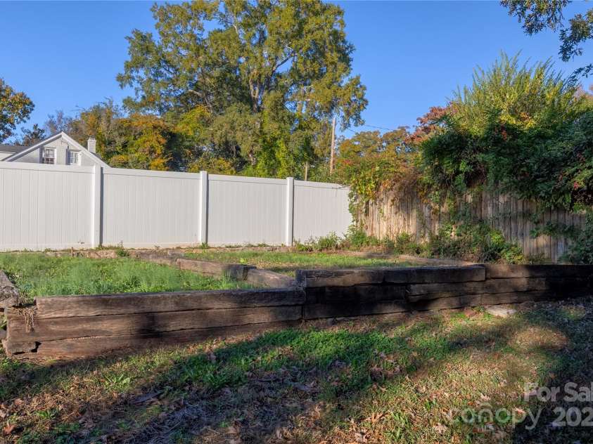 274 4th Street, Albemarle, NC 28001.  MLS# CAR4319819, YatesRealty ID 18066. 