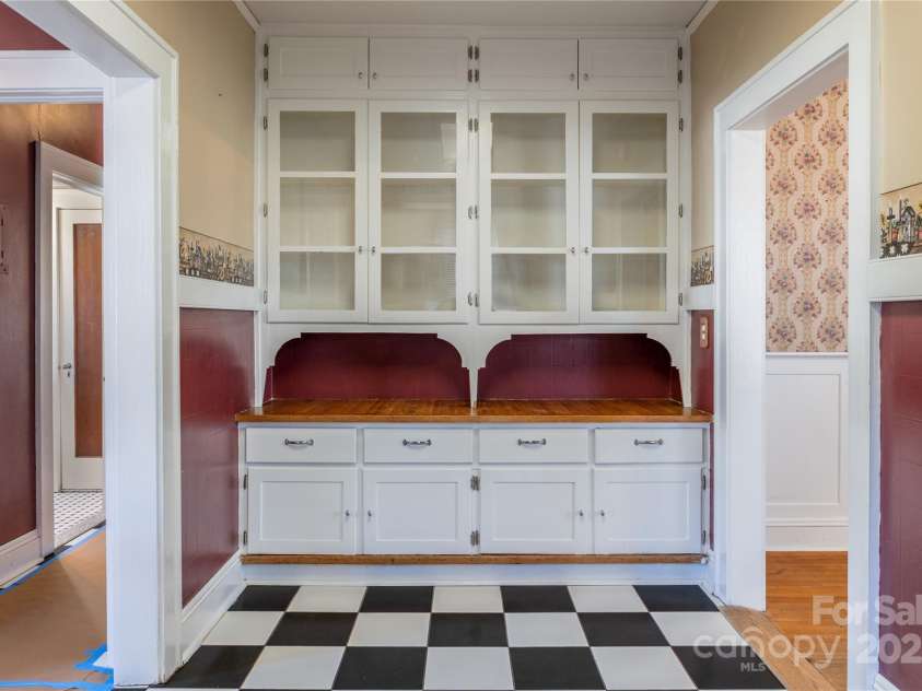 274 4th Street, Albemarle, NC 28001.  MLS# CAR4319819, YatesRealty ID 18066. 
