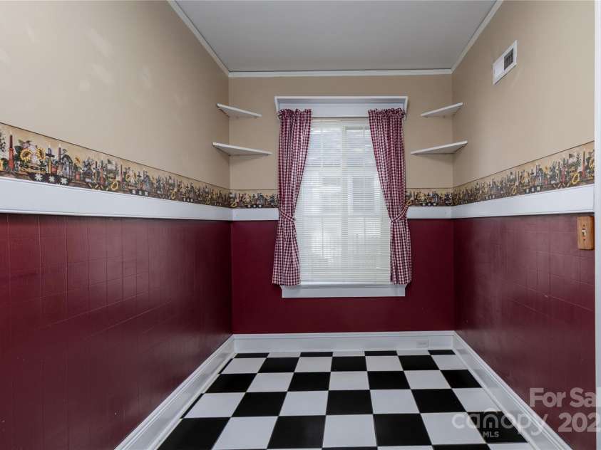 274 4th Street, Albemarle, NC 28001.  MLS# CAR4319819, YatesRealty ID 18066. 
