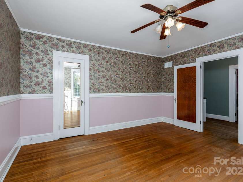 274 4th Street, Albemarle, NC 28001.  MLS# CAR4319819, YatesRealty ID 18066. 