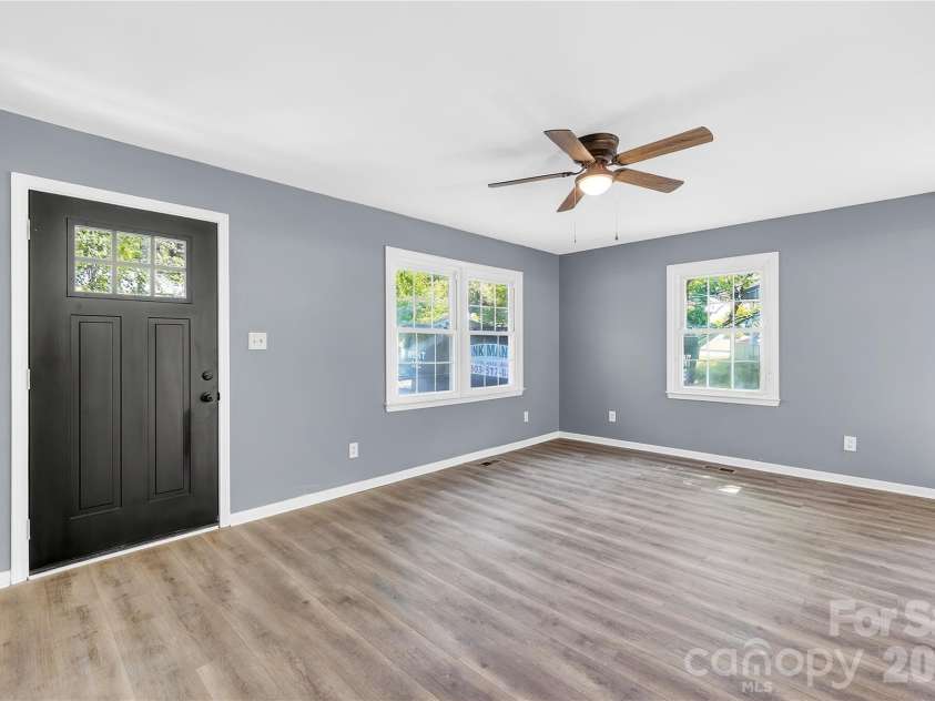 4307 Freeport Drive, Gastonia, NC 28052.  MLS# CAR4373446, YatesRealty ID 18068. 