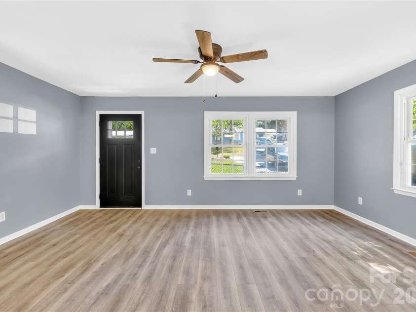 4307 Freeport Drive, Gastonia, NC 28052.  MLS# CAR4373446, YatesRealty ID 18068. 