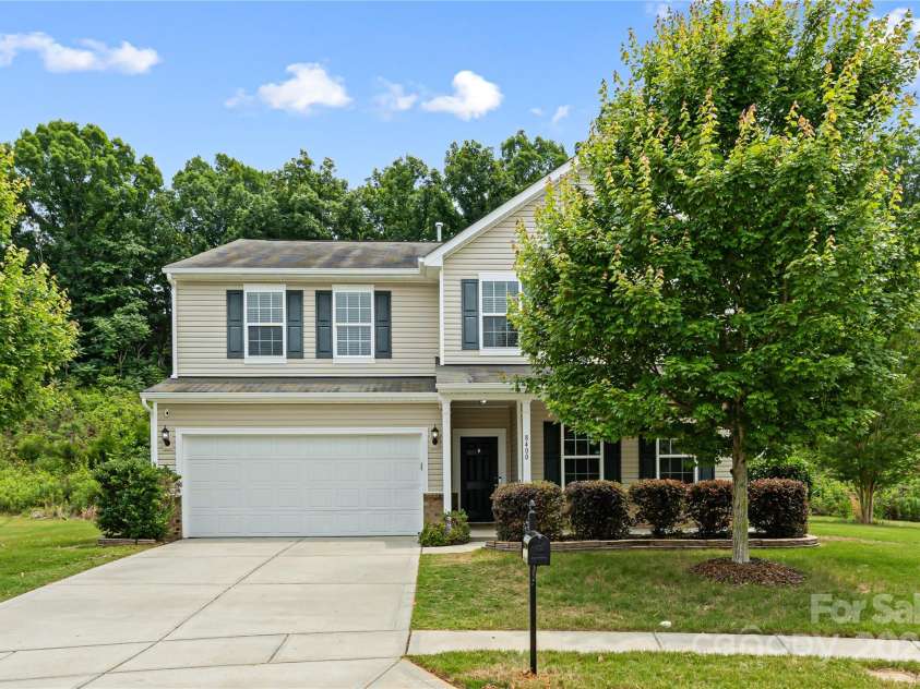 8400 Empress Court, Charlotte, NC 28227.  MLS# CAR4267354, YatesRealty ID 18068. 