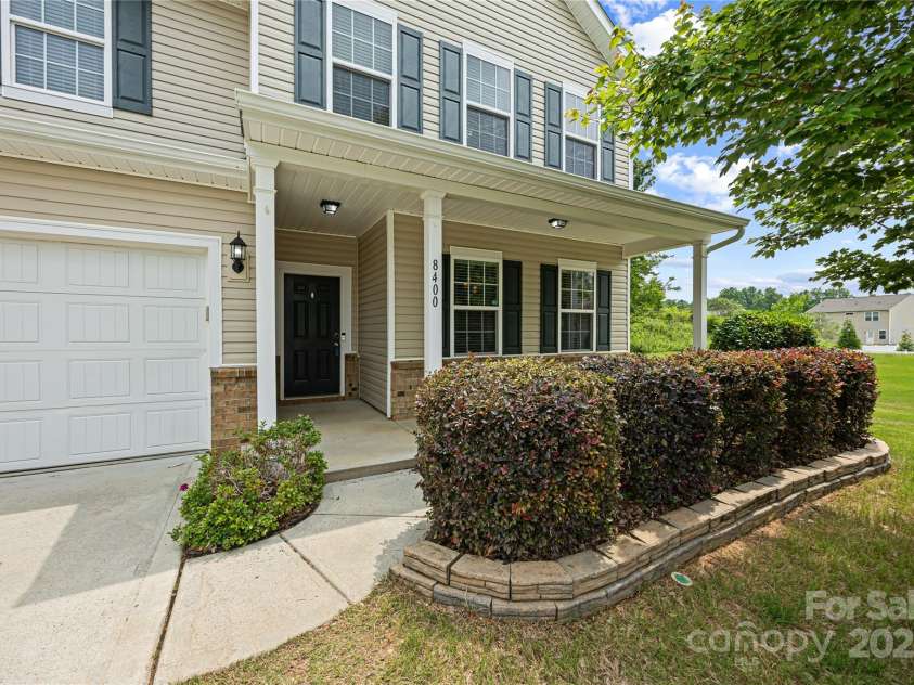8400 Empress Court, Charlotte, NC 28227.  MLS# CAR4267354, YatesRealty ID 18068. 