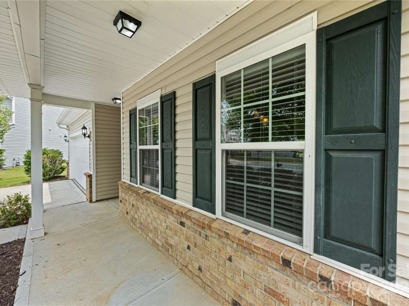 8400 Empress Court, Charlotte, NC 28227.  MLS# CAR4267354, YatesRealty ID 18068. 