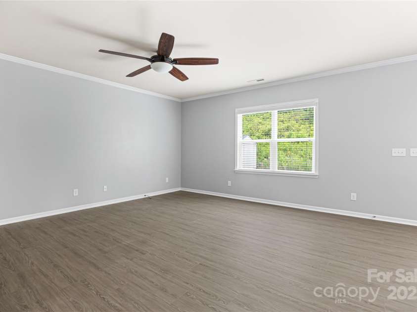 8400 Empress Court, Charlotte, NC 28227.  MLS# CAR4267354, YatesRealty ID 18068. 