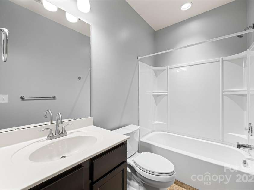 8400 Empress Court, Charlotte, NC 28227.  MLS# CAR4267354, YatesRealty ID 18068. 