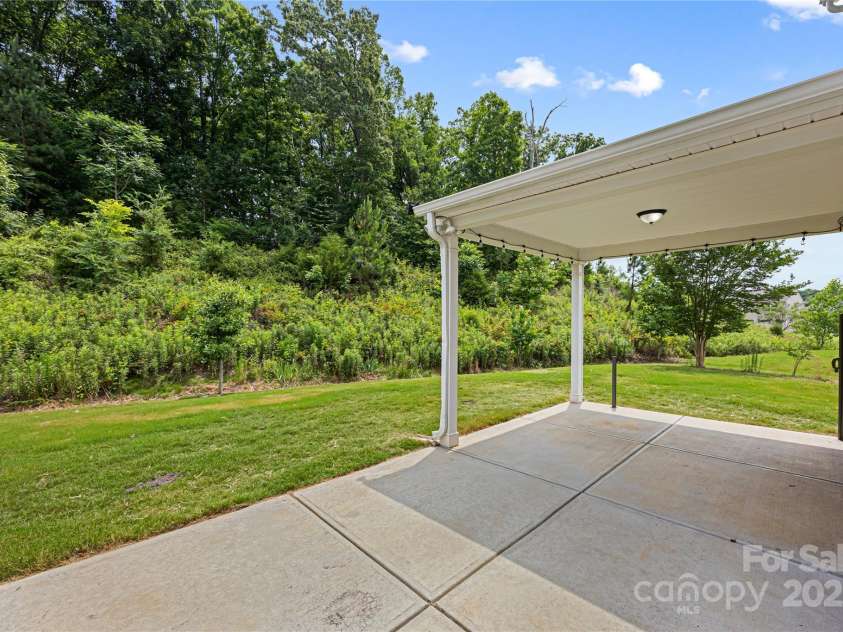 8400 Empress Court, Charlotte, NC 28227.  MLS# CAR4267354, YatesRealty ID 18068. 