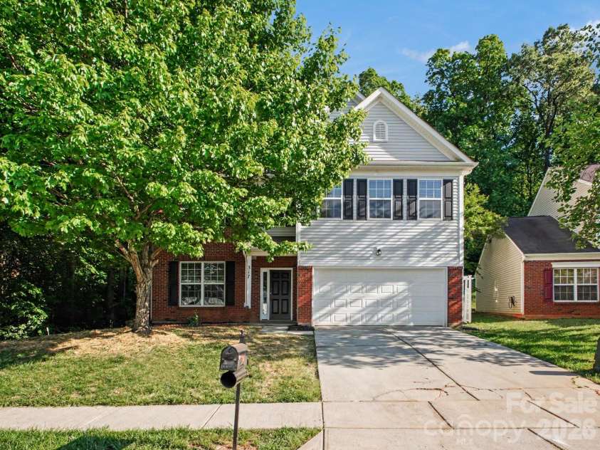 317 Rook Road, Charlotte, NC 28216.  MLS# CAR4373432, YatesRealty ID 18069. 