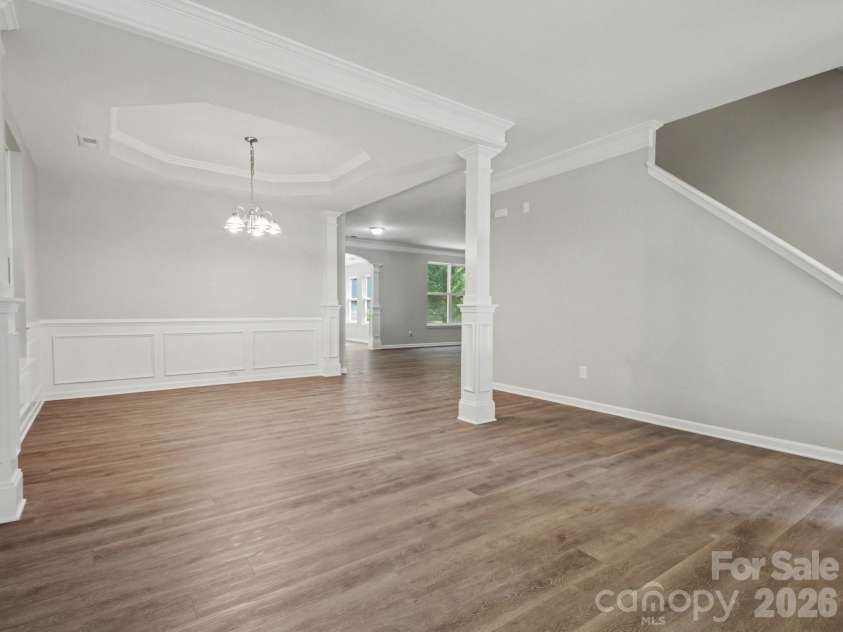 317 Rook Road, Charlotte, NC 28216.  MLS# CAR4373432, YatesRealty ID 18069. 