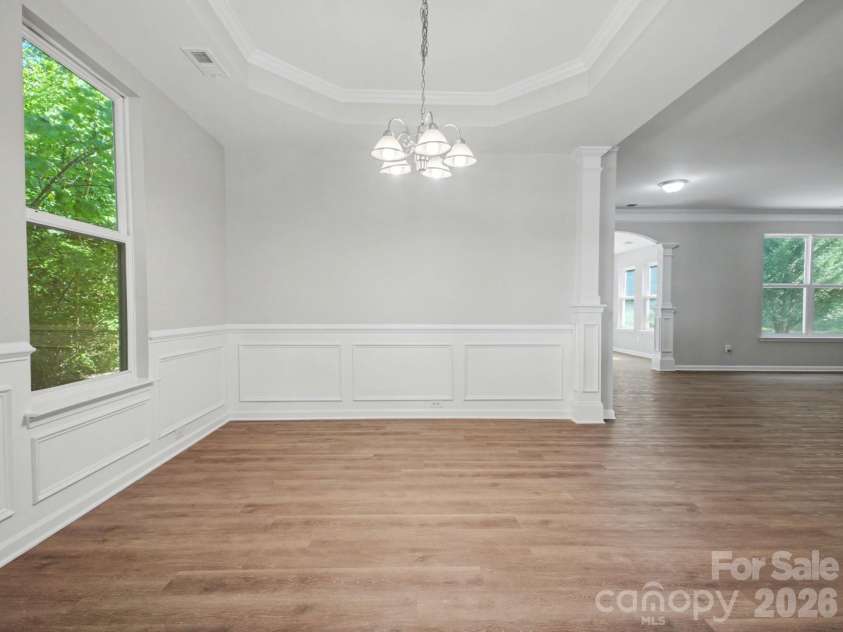 317 Rook Road, Charlotte, NC 28216.  MLS# CAR4373432, YatesRealty ID 18069. 