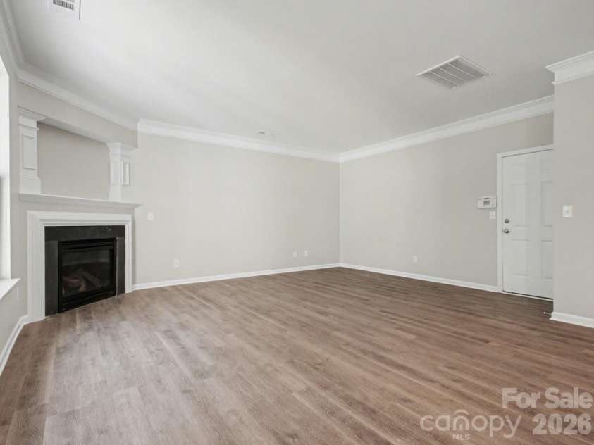 317 Rook Road, Charlotte, NC 28216.  MLS# CAR4373432, YatesRealty ID 18069. 