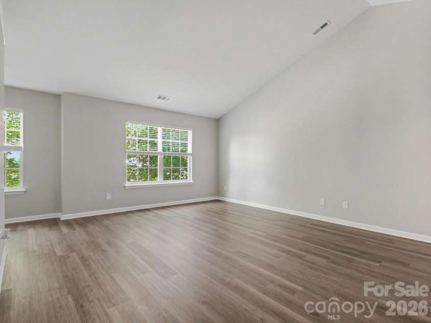 317 Rook Road, Charlotte, NC 28216.  MLS# CAR4373432, YatesRealty ID 18069. 