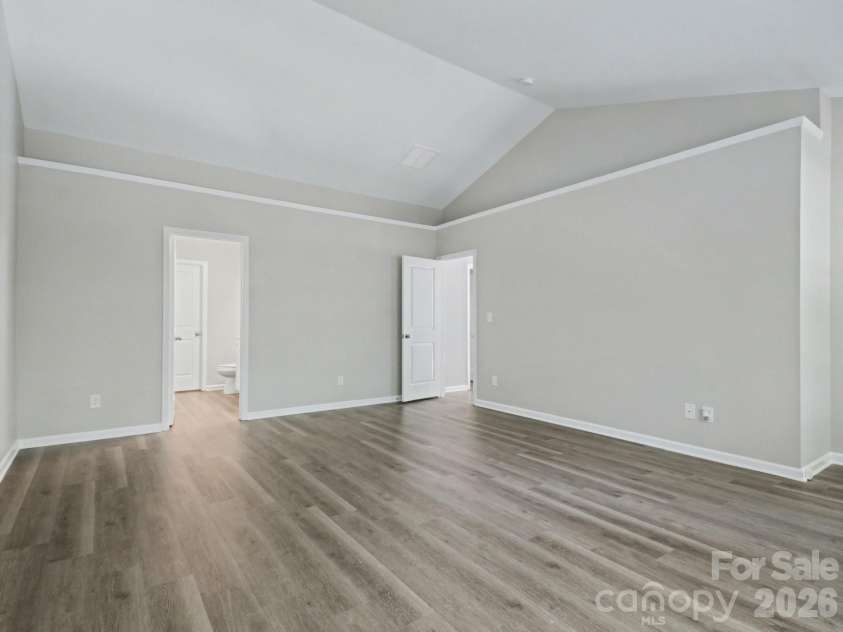 317 Rook Road, Charlotte, NC 28216.  MLS# CAR4373432, YatesRealty ID 18069. 
