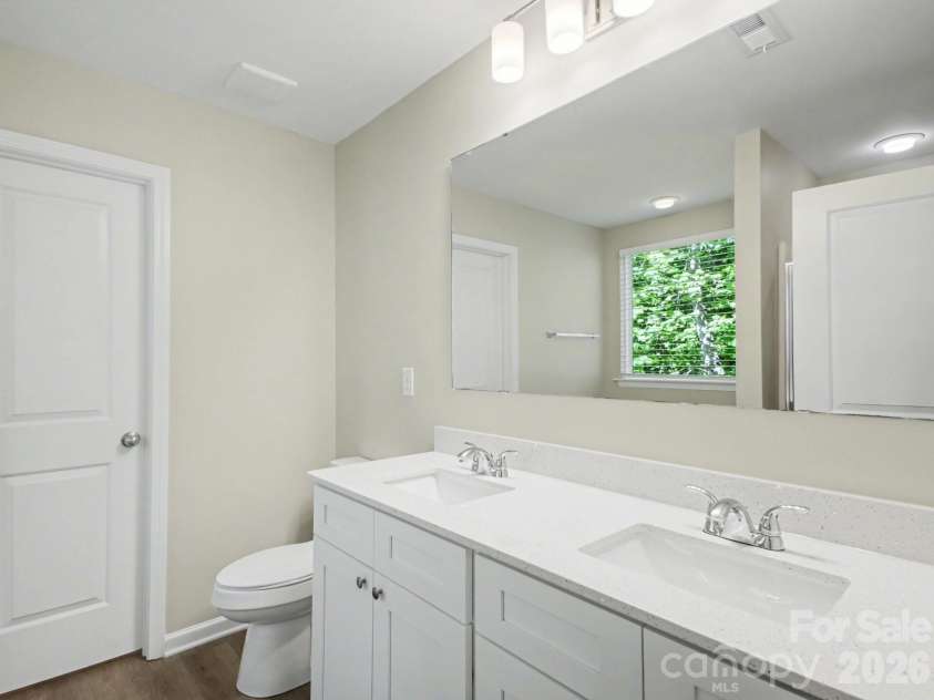 317 Rook Road, Charlotte, NC 28216.  MLS# CAR4373432, YatesRealty ID 18069. 