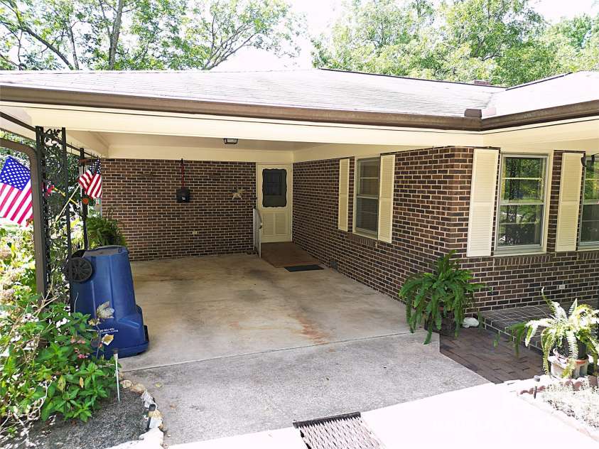 314 Moore Street, Morven, NC 28119.  MLS# CAR4285350, YatesRealty ID 1807. 