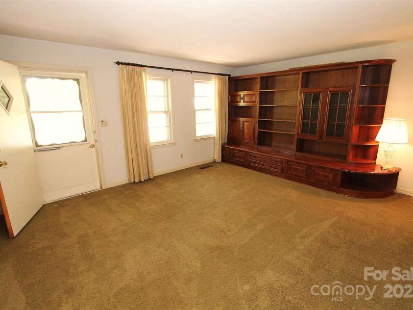 314 Moore Street, Morven, NC 28119.  MLS# CAR4285350, YatesRealty ID 1807. 