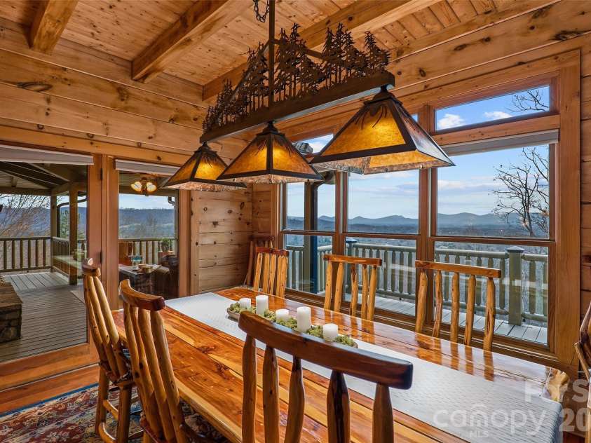 112 Hamburg Mountain Road, Weaverville, NC 28787.  MLS# CAR4336547, YatesRealty ID 18070. 