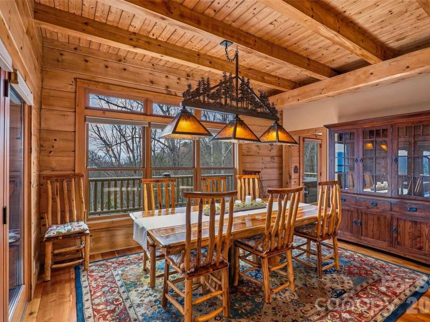 112 Hamburg Mountain Road, Weaverville, NC 28787.  MLS# CAR4336547, YatesRealty ID 18070. 