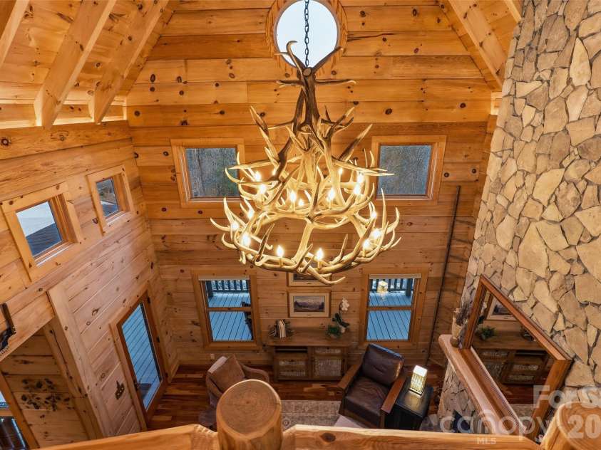 112 Hamburg Mountain Road, Weaverville, NC 28787.  MLS# CAR4336547, YatesRealty ID 18070. 
