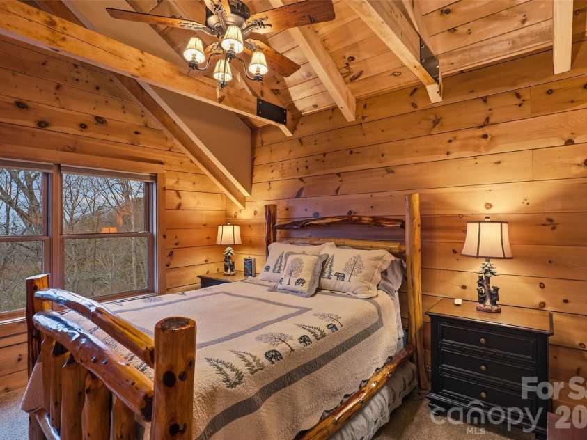 112 Hamburg Mountain Road, Weaverville, NC 28787.  MLS# CAR4336547, YatesRealty ID 18070. 