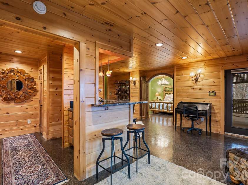 112 Hamburg Mountain Road, Weaverville, NC 28787.  MLS# CAR4336547, YatesRealty ID 18070. 