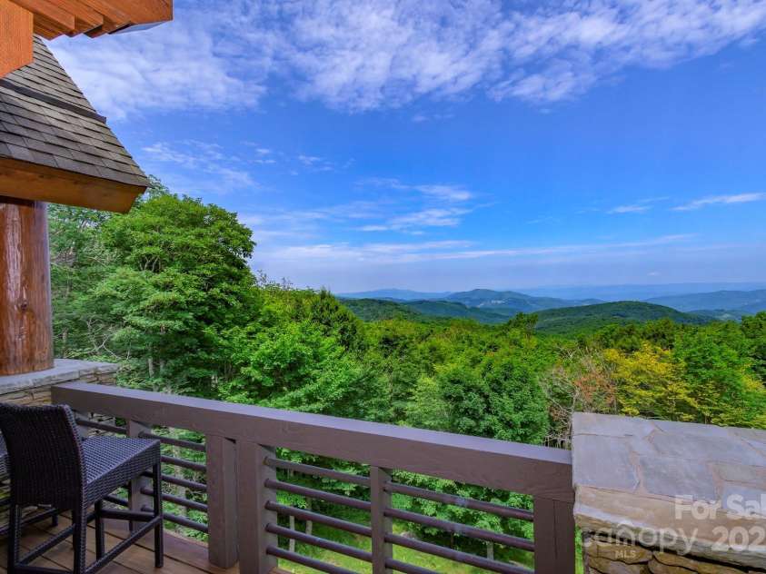 610 Rocky Parkway, Banner Elk, NC 28604.  MLS# CAR4266587, YatesRealty ID 18070. 