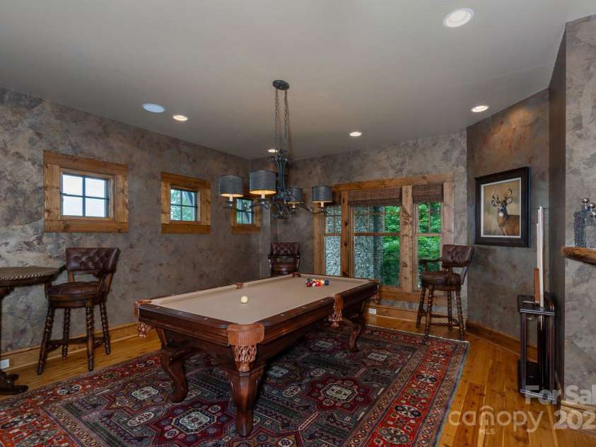 610 Rocky Parkway, Banner Elk, NC 28604.  MLS# CAR4266587, YatesRealty ID 18070. Bedroom Basement