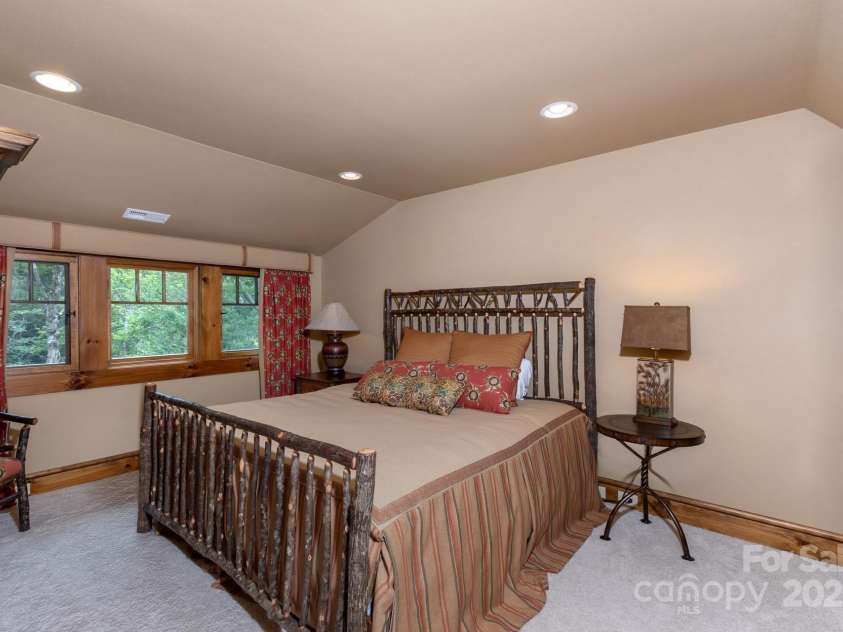 610 Rocky Parkway, Banner Elk, NC 28604.  MLS# CAR4266587, YatesRealty ID 18070. Bedroom Upper